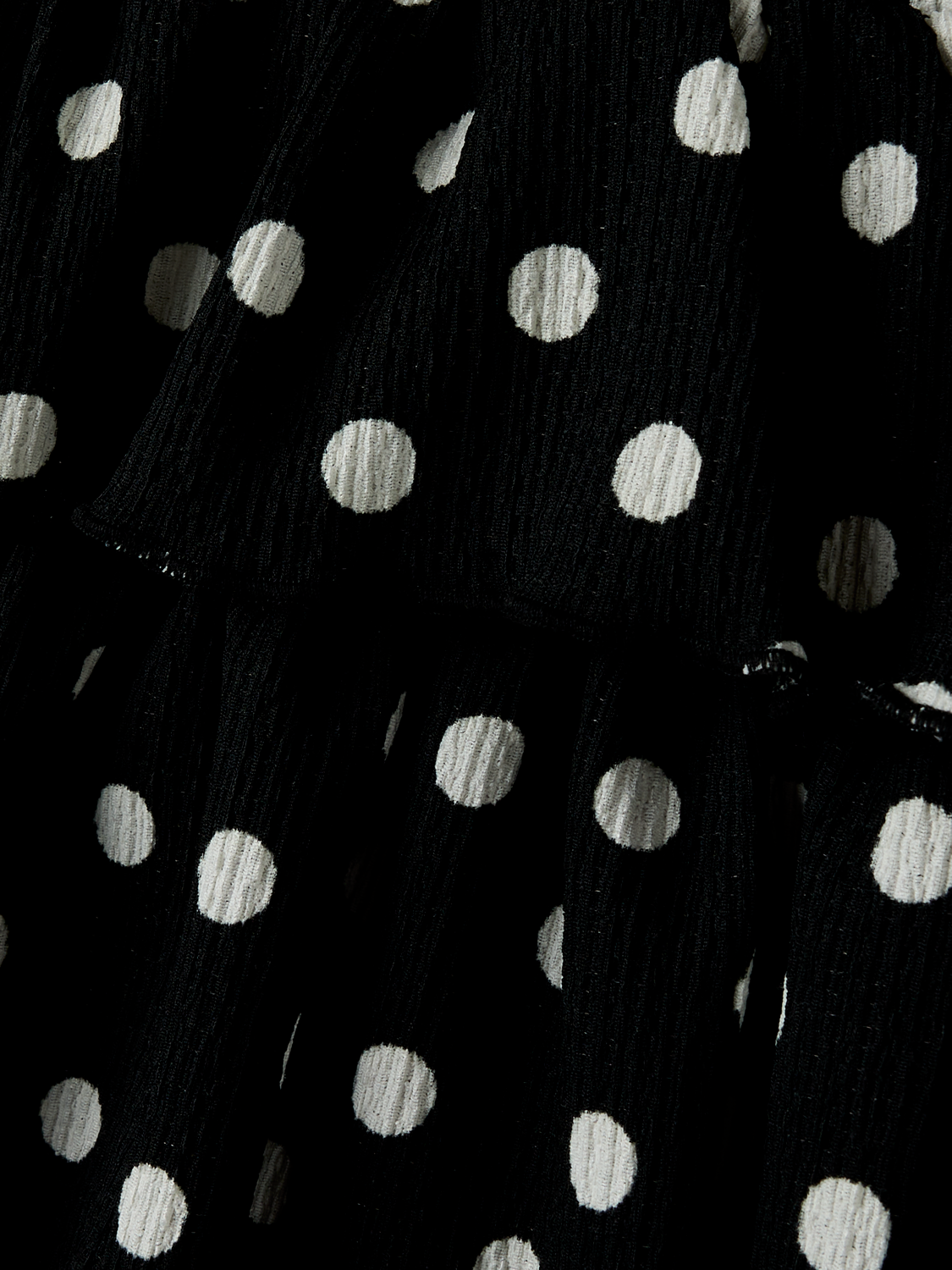 model_shot-front_full